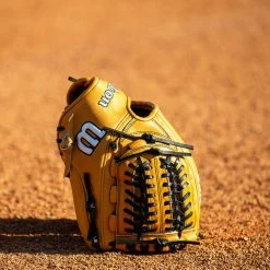 Wilson A2K D33 11.75" Baseball Glove: WBW1008931175 -Mitts Store 2022BB A2K Launch D33 WBW1008931175 WBW1008941175 2.jpg.cq5dam.web .1200.1200