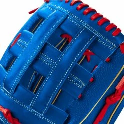 Wilson A2K MB50 12.5" Mookie Betts GM Baseball Glove: WBW101012125 -Mitts Store WBW101012 4 A2K MB50 Mookie Betts GM 125 RO GD WH.png.cq5dam.web .1200.1200